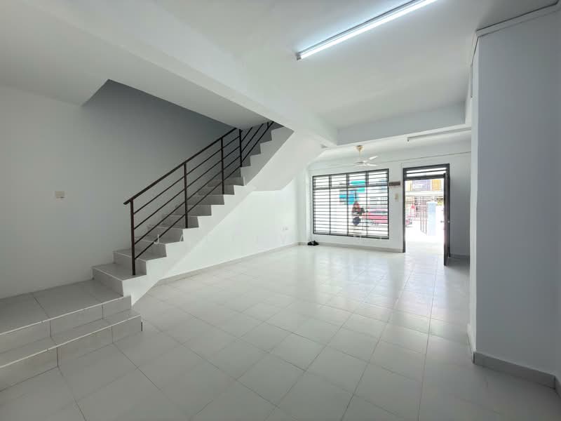 Rumah Teres 2.5 Tingkat untuk Disewa di Kelapa Sawit (Kulai) - Jadelyn Ng - PropertyGuru.com.my