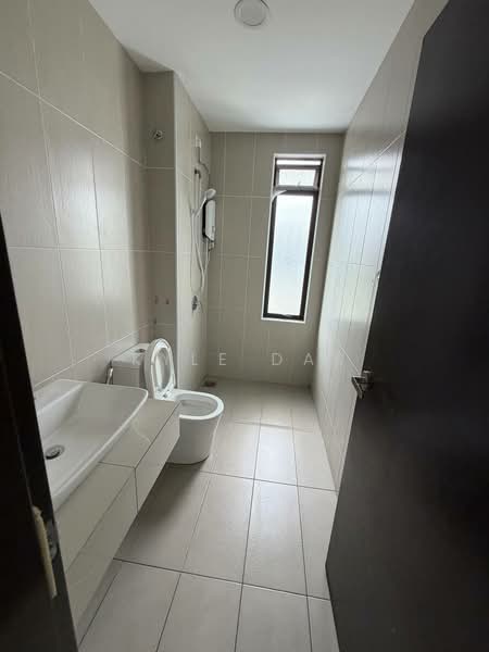 Rumah Teres untuk Dijual di Iskandar Puteri (Nusajaya) (Johor) - Kyle Das - Bathroom - PropertyGuru.com.my