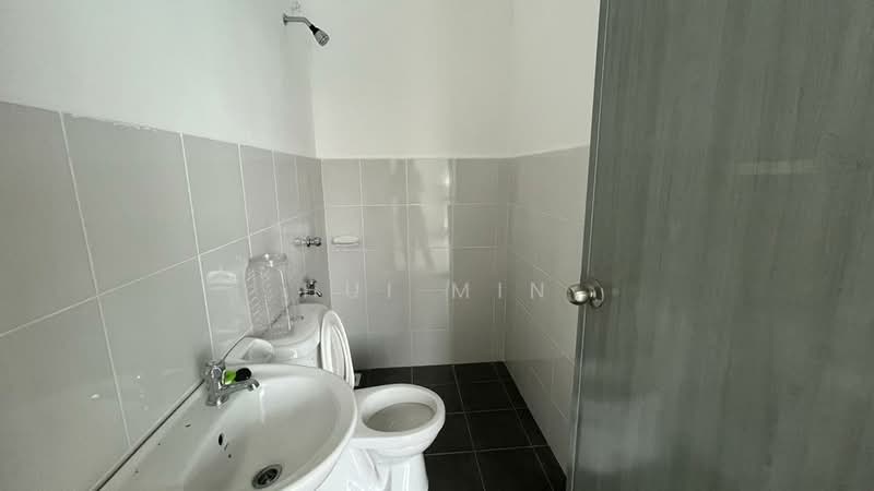 Rumah Teres 2 Tingkat untuk Dijual di Pontian (Johor) - Hui Min - Bathroom - PropertyGuru.com.my
