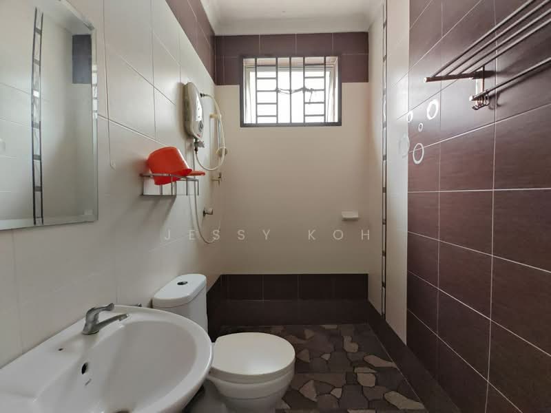 Rumah Teres 2 Tingkat untuk Disewa di Skudai (Johor) - Jessy Koh - Bathroom - PropertyGuru.com.my