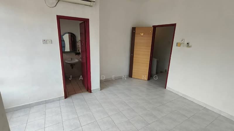 2-storey Terraced House for Sale in Taman Setia Indah (Tebrau) - Jayden Ng - Bathroom - PropertyGuru.com.my