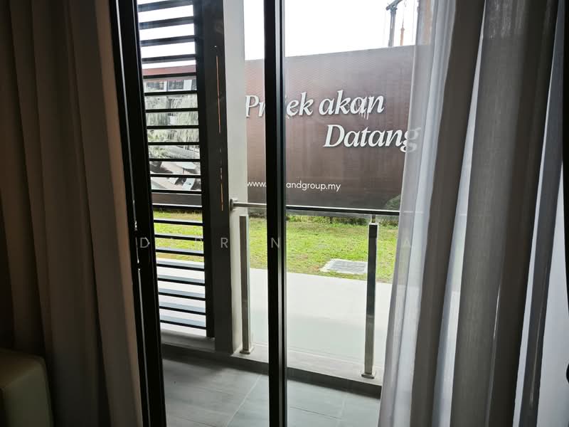 Servis Apartment untuk Dijual di Parkland by the River - Darren Chua - Balcony - PropertyGuru.com.my
