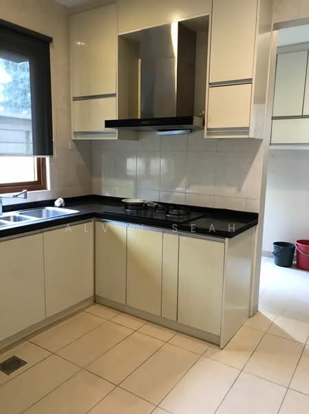 Bungalow House untuk Dijual di Damansara Idaman (Ara Damansara) - Alvin Seah - Kitchen - PropertyGuru.com.my