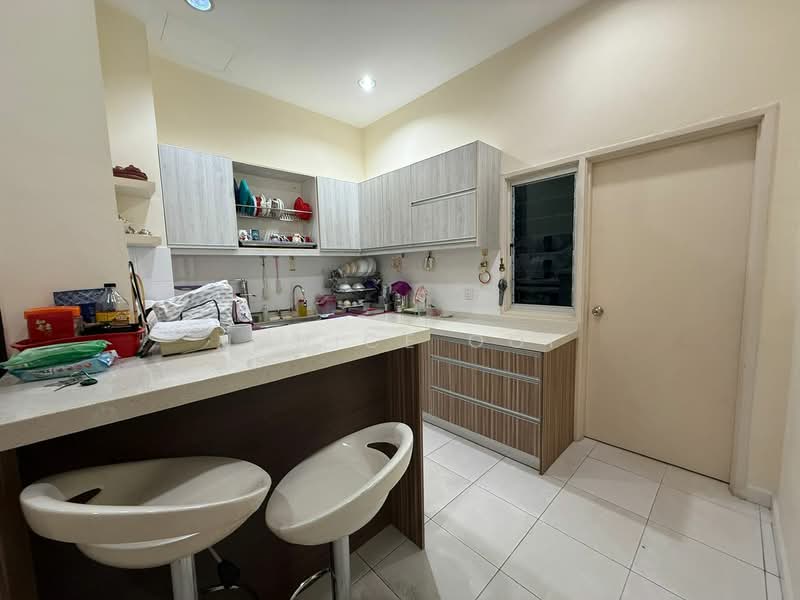 Condominium for Sale at The Golden Triangle Condominium - Janice Ooi - Kitchen - PropertyGuru.com.my