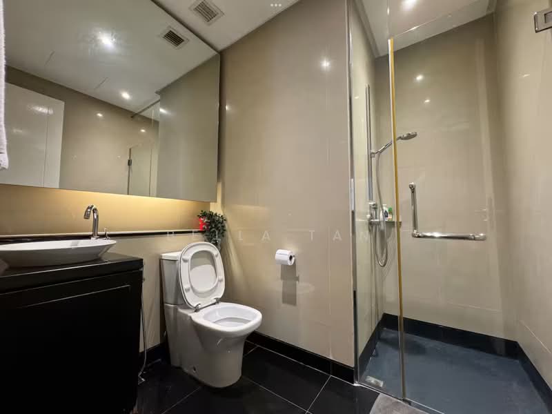 Service Residence for Sale at Majestic Gen Sphere - Bella Tan - Bathroom - PropertyGuru.com.my