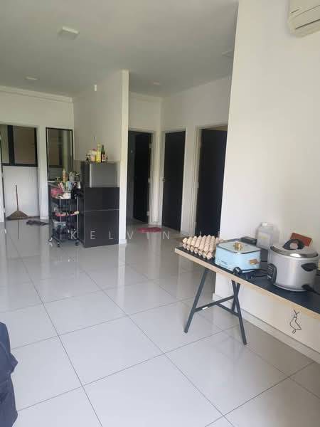 Kondominium untuk Dijual di TRI PINNACLE - Kelvin Lee - Living Room - PropertyGuru.com.my