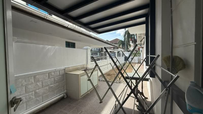 Rumah Berkembar untuk Disewa di Taman Mount Austin (Tebrau) - Jessy Koh - Balcony - PropertyGuru.com.my