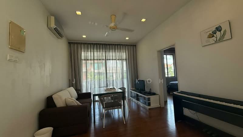 Rumah Berkembar untuk Disewa di Taman Mount Austin (Tebrau) - Jessy Koh - Living Room - PropertyGuru.com.my