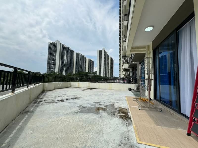 Service Residence for Sale at Country Garden Central Park - Wennes Go - Exterior - PropertyGuru.com.my