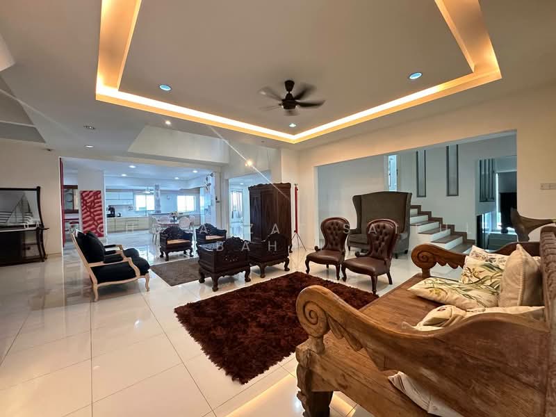 Rumah Berkembar untuk Dijual di Laman Seri (Shah Alam) - Mohd Aizat Saiful Bahri - Living Room - PropertyGuru.com.my