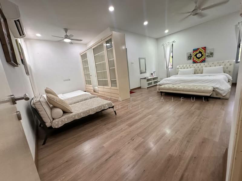 Rumah Berkembar untuk Dijual di Laman Seri (Shah Alam) - Mohd Aizat Saiful Bahri - Bedroom - PropertyGuru.com.my