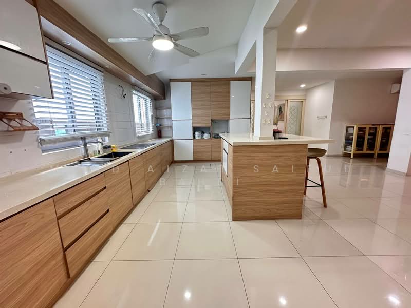Rumah Berkembar untuk Dijual di Laman Seri (Shah Alam) - Mohd Aizat Saiful Bahri - Kitchen - PropertyGuru.com.my