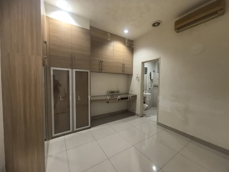 Rumah Teres 2 Tingkat untuk Dijual di Kemuning Utama (Shah Alam) - Lily Yap DH - Study - PropertyGuru.com.my