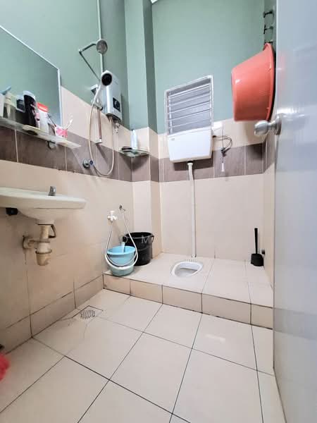 2-storey Terraced House for Sale in Taman Johan Setia (Klang) - Nur Alia Omar - Bathroom - PropertyGuru.com.my