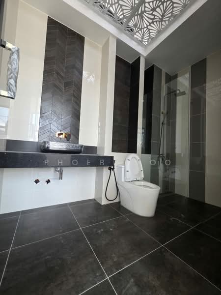 Semi-Detached House for Sale in Setia Tropika (Johor Bahru) - Phoebe Foo - Bathroom - PropertyGuru.com.my