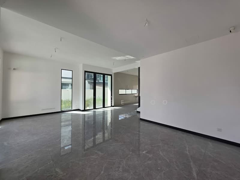 Semi-Detached House for Sale in Setia Tropika (Johor Bahru) - Phoebe Foo - Living Room - PropertyGuru.com.my