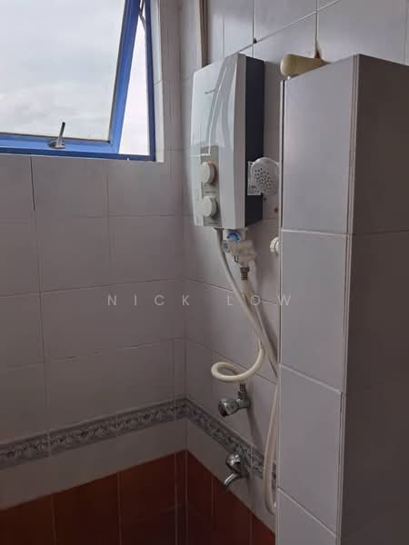 Apartment for Rent at Aster Court - Nick Low - Bathroom - PropertyGuru.com.my