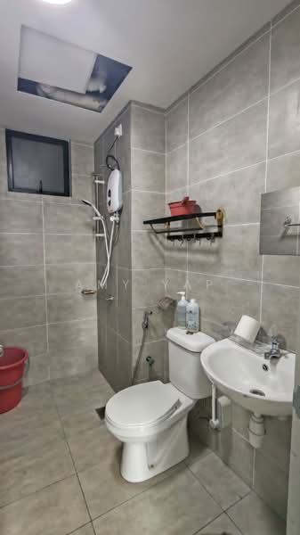 Kondominium untuk Disewa di Mizumi Residences - Amy Yap - Bathroom - PropertyGuru.com.my