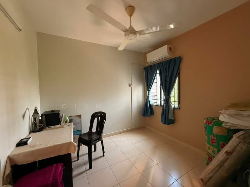 Apartment for Sale at Seri Kasturi Apartments - Clement Yew - Bedroom - PropertyGuru.com.my