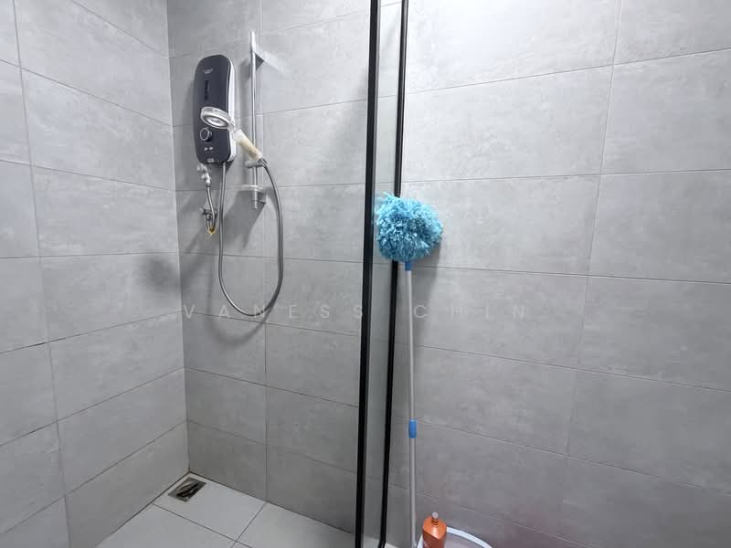 Servis Apartment untuk Disewa di Cubic Botanical - Vaness Chin - Bathroom - PropertyGuru.com.my