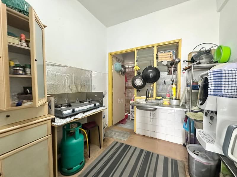 Kondominium untuk Dijual di Menara Alpha - Syahrim Naim - Kitchen - PropertyGuru.com.my