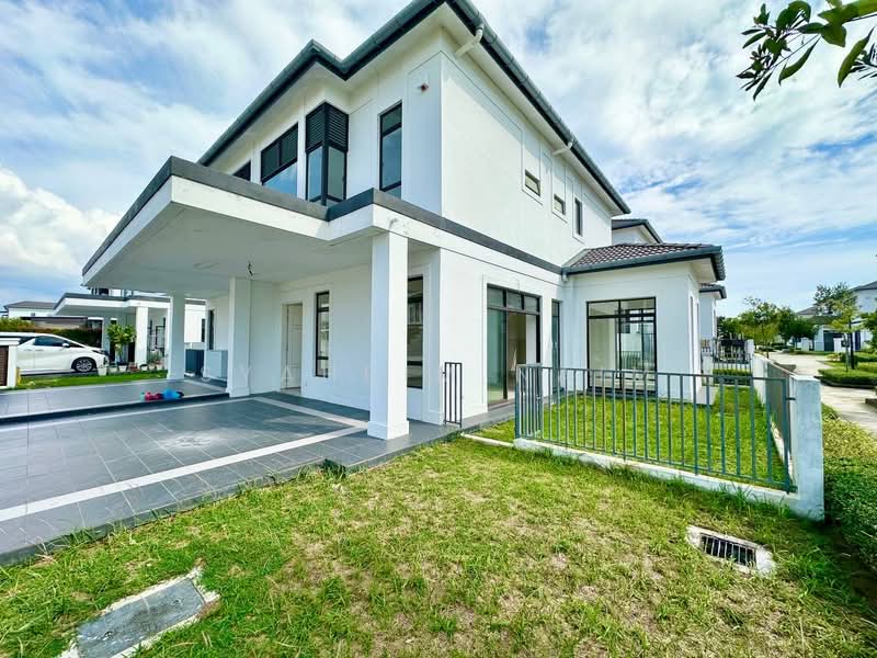 Rumah Teres 2 Tingkat untuk Dijual di Eco Grandeur (Puncak Alam) - Syahrim Naim - Exterior - PropertyGuru.com.my