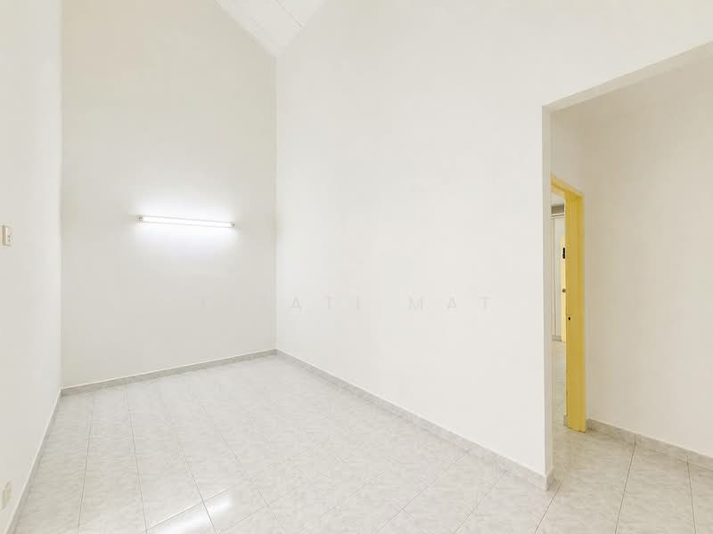 2-storey Terraced House for Sale in Taman Desaria (Petaling Jaya) - Izzati Mat - Interior - PropertyGuru.com.my