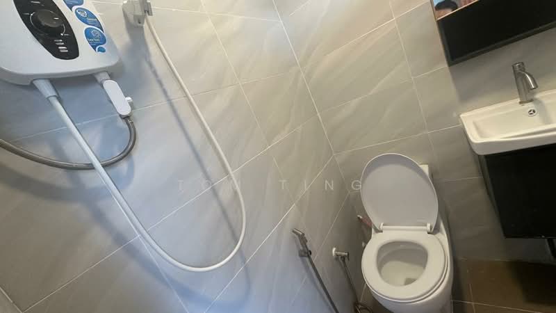 Servis Apartment untuk Disewa di D'Latour - Tom Ting - Bathroom - PropertyGuru.com.my
