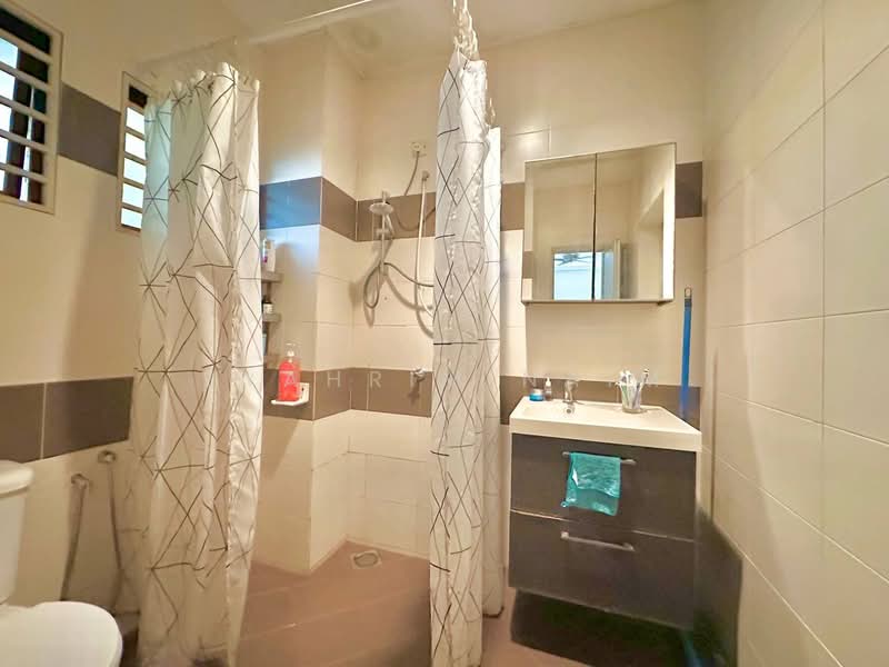 Kondominium untuk Dijual di Pelangi Damansara - Syahrim Naim - Bathroom - PropertyGuru.com.my
