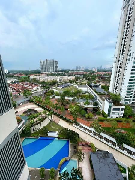 Pangsapuri untuk Disewa di Molek Pine 3 - Shela Lim - PropertyGuru.com.my