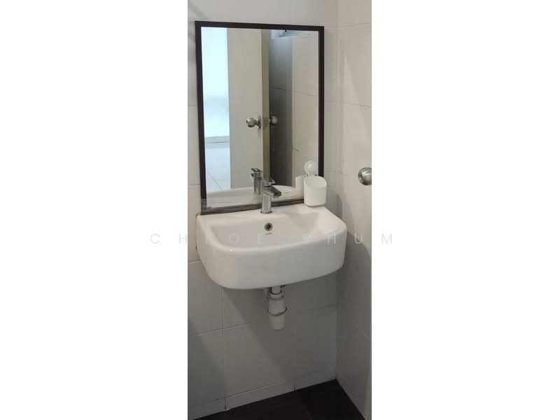 Pangsapuri untuk Disewa di Aliff Avenue (Dwi Alif) - Chloe Shum - Bathroom - PropertyGuru.com.my