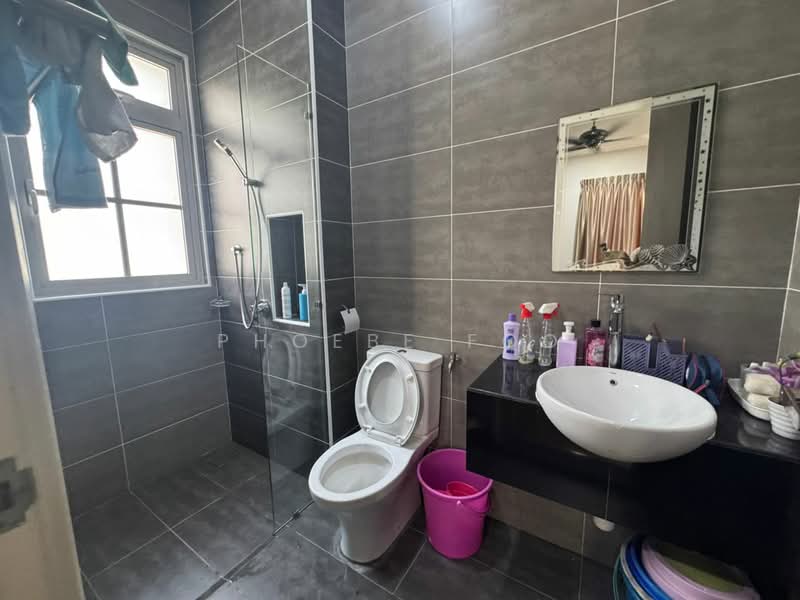 Cluster House for Sale in Taman Ekoflora (Johor Bahru) - Phoebe Foo - Bathroom - PropertyGuru.com.my