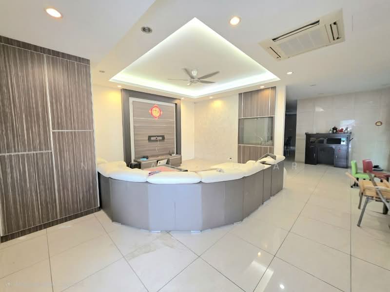Semi-Detached House for Sale in Klang (Selangor) - Nur Alia Omar - Living Room - PropertyGuru.com.my