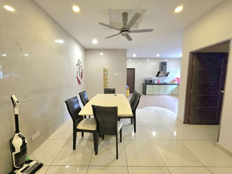 Semi-Detached House for Sale in Klang (Selangor) - Nur Alia Omar - Dining Room - PropertyGuru.com.my