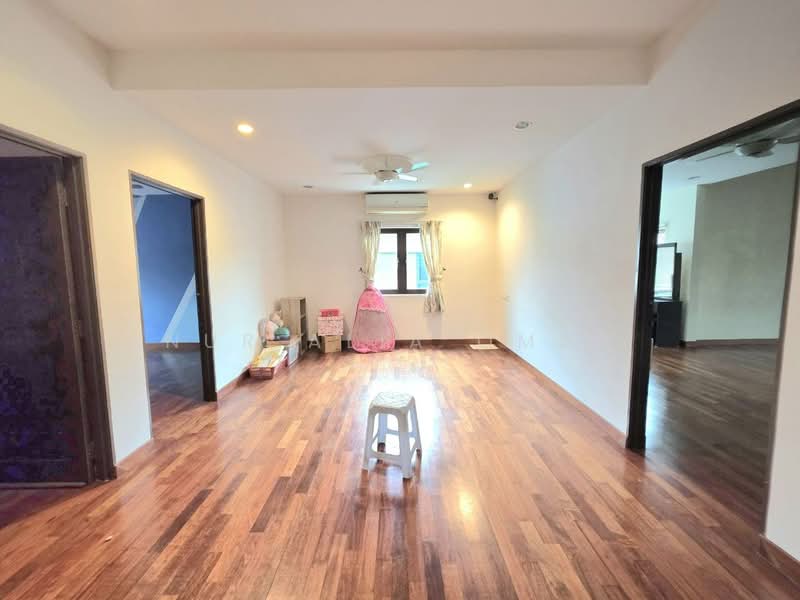 Semi-Detached House for Sale in Klang (Selangor) - Nur Alia Omar - PropertyGuru.com.my
