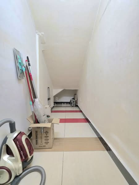 Semi-Detached House for Sale in Klang (Selangor) - Nur Alia Omar - Corridor - PropertyGuru.com.my