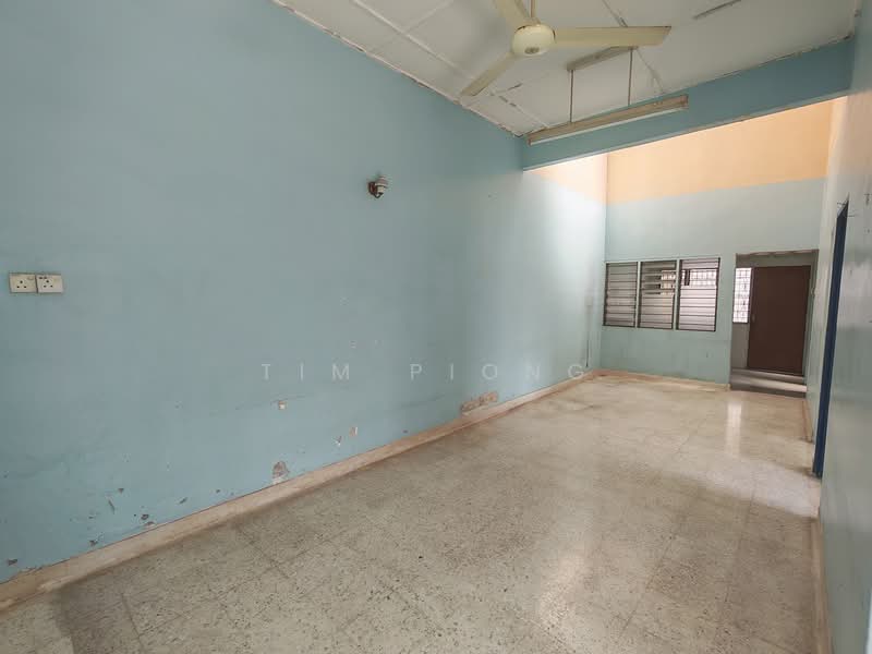 1-storey Terraced House for Sale in Taman Mas Merah (Batu Berendam) - Tim Piong - Interior - PropertyGuru.com.my