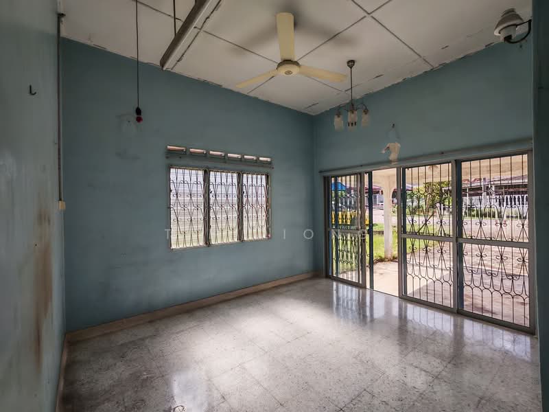 1-storey Terraced House for Sale in Taman Mas Merah (Batu Berendam) - Tim Piong - Interior - PropertyGuru.com.my