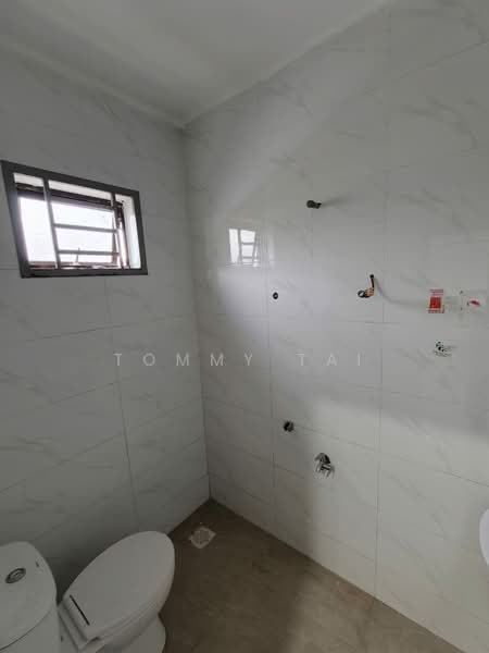 1-storey Terraced House for Sale in Taman Ungku Tun Aminah (Skudai) - Tommy Tai - Bathroom - PropertyGuru.com.my