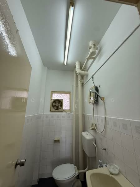 Apartment for Rent at Ria 2 Apartment - Hong Charng Lee - Bathroom - PropertyGuru.com.my