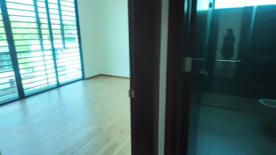 Rumah Teres 3 Tingkat untuk Dijual di Leisure Farm (Gelang Patah) - U Hon Kun - PropertyGuru.com.my
