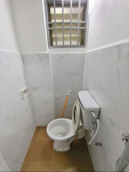 Rumah Flat untuk Disewa di Pelangi Indah - Nick Low - Bathroom - PropertyGuru.com.my