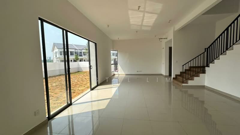 Semi-Detached House for Sale in Cyber 10 (Cyberjaya) - Krystal Lim - Living Room - PropertyGuru.com.my