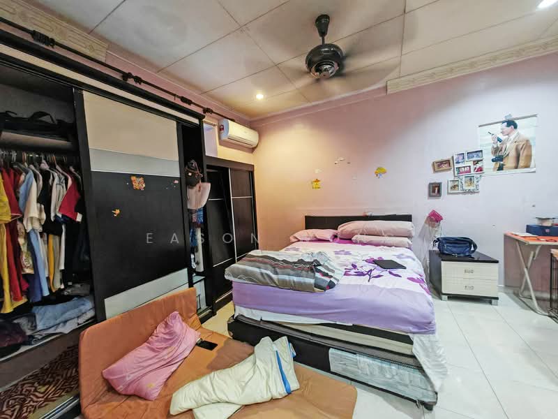Rumah Teres 2 Tingkat untuk Dijual di Bandar Damai Perdana (Cheras) - Eason Wong - Bedroom - PropertyGuru.com.my