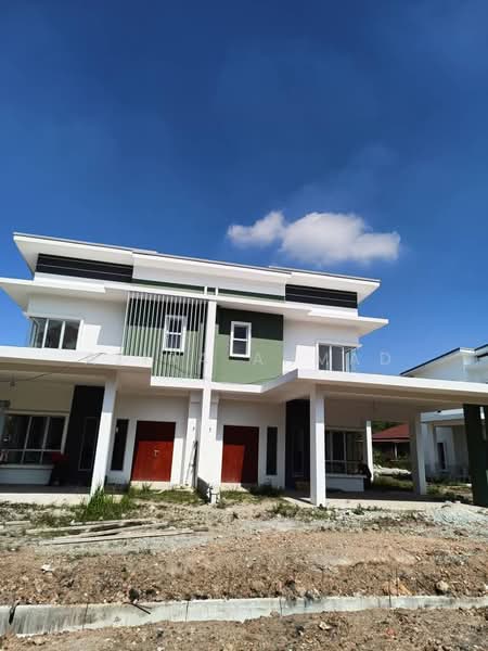 Semi-Detached House for Sale in Sepang (Selangor) - Azira Ahmad - Exterior - PropertyGuru.com.my
