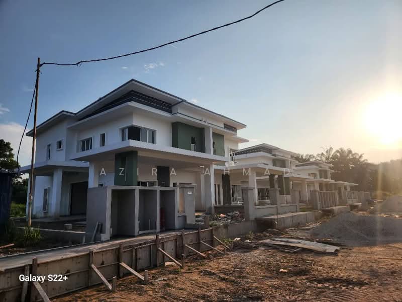 Semi-Detached House for Sale in Sepang (Selangor) - Azira Ahmad - Exterior - PropertyGuru.com.my