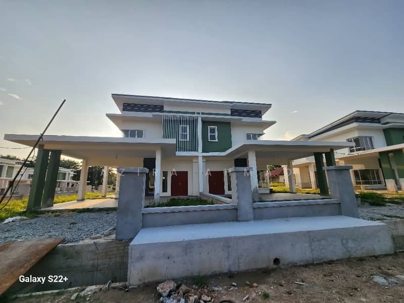 Semi-Detached House for Sale in Sepang (Selangor) - Azira Ahmad - Exterior - PropertyGuru.com.my