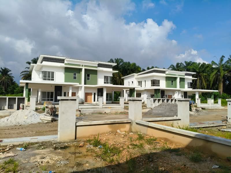 Semi-Detached House for Sale in Sepang (Selangor) - Azira Ahmad - Exterior - PropertyGuru.com.my