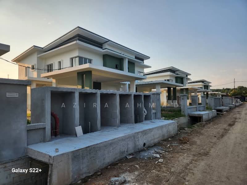 Semi-Detached House for Sale in Sepang (Selangor) - Azira Ahmad - Exterior - PropertyGuru.com.my