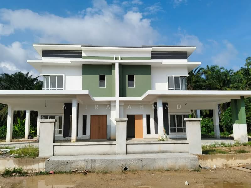 Semi-Detached House for Sale in Sepang (Selangor) - Azira Ahmad - Exterior - PropertyGuru.com.my